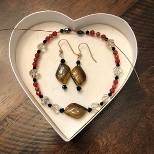 Red & Black beaded bracelet with tiger eye earrings.
